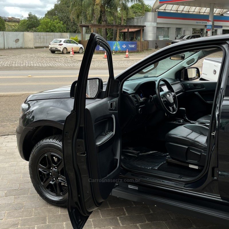 RANGER 2.2 XLS 4X4 CD 16V DIESEL 4P AUTOMÁTICO - 2022 - VACARIA