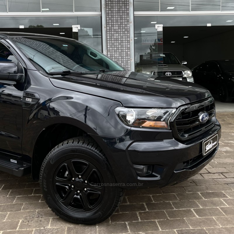 RANGER 2.2 XLS 4X4 CD 16V DIESEL 4P AUTOMÁTICO - 2022 - VACARIA