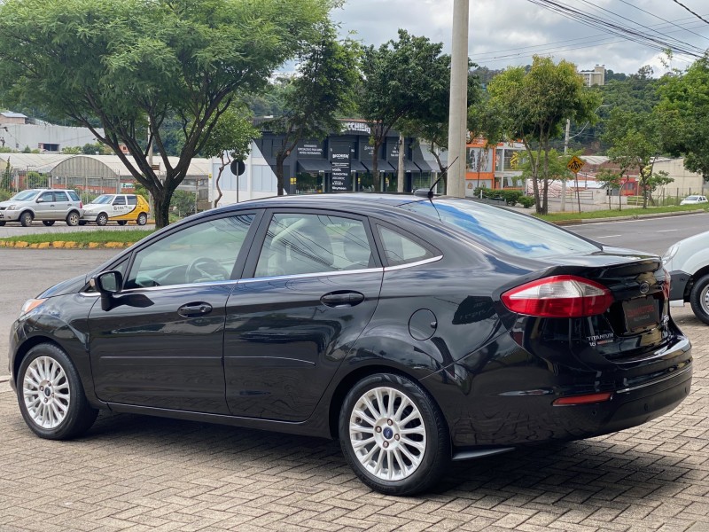 FIESTA 1.6 TITANIUM SEDAN 16V FLEX 4P AUTOMÁTICO - 2014 - CAXIAS DO SUL