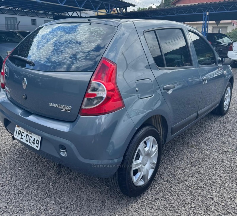 SANDERO 1.0 EXPRESSION 16V FLEX 4P MANUAL - 2009 - IGREJINHA