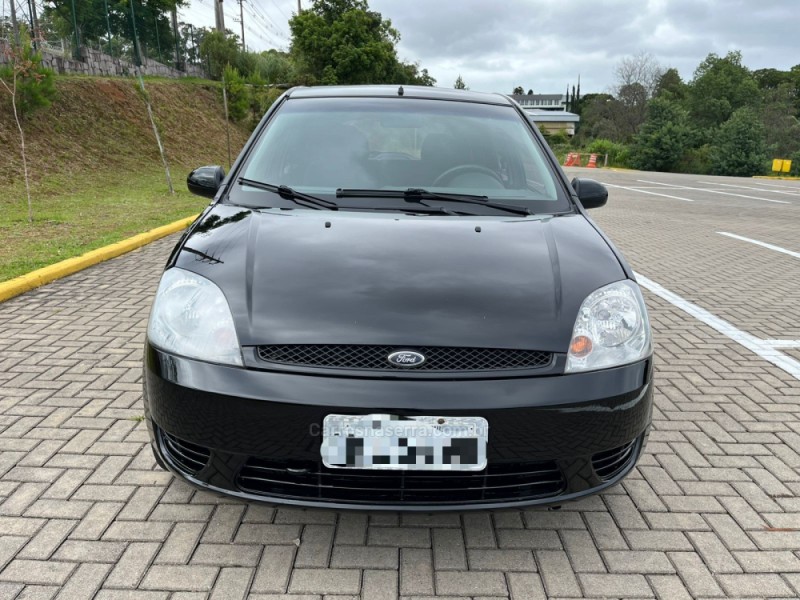 FIESTA 1.0 MPI SUPERCHARGER 8V GASOLINA 4P MANUAL - 2003 - CAXIAS DO SUL