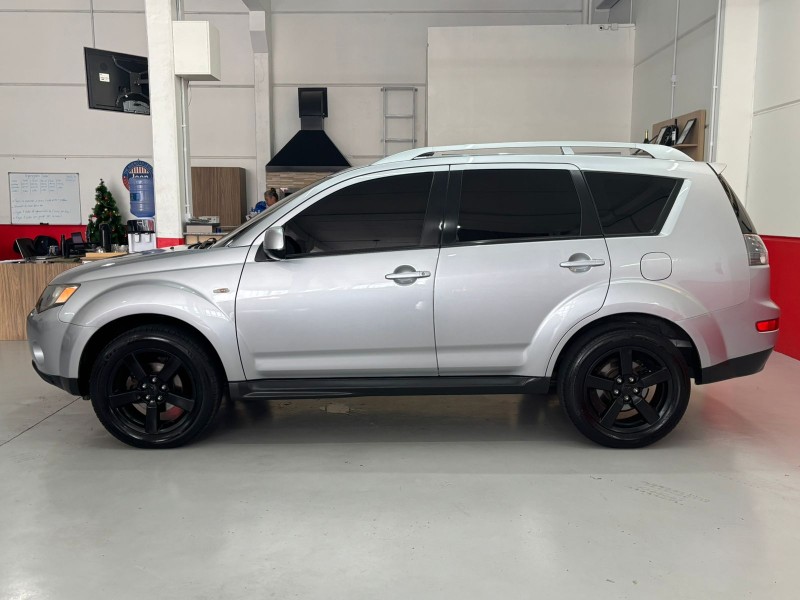 OUTLANDER 3.0 GT 4X4 V6 24V GASOLINA 4P AUTOMÁTICO - 2009 - CAXIAS DO SUL