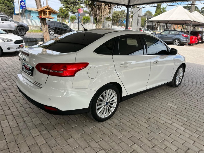 FOCUS 2.0 TITANIUM FASTBACK 16V FLEX 4P AUTOMÁTICO - 2016 - CAXIAS DO SUL