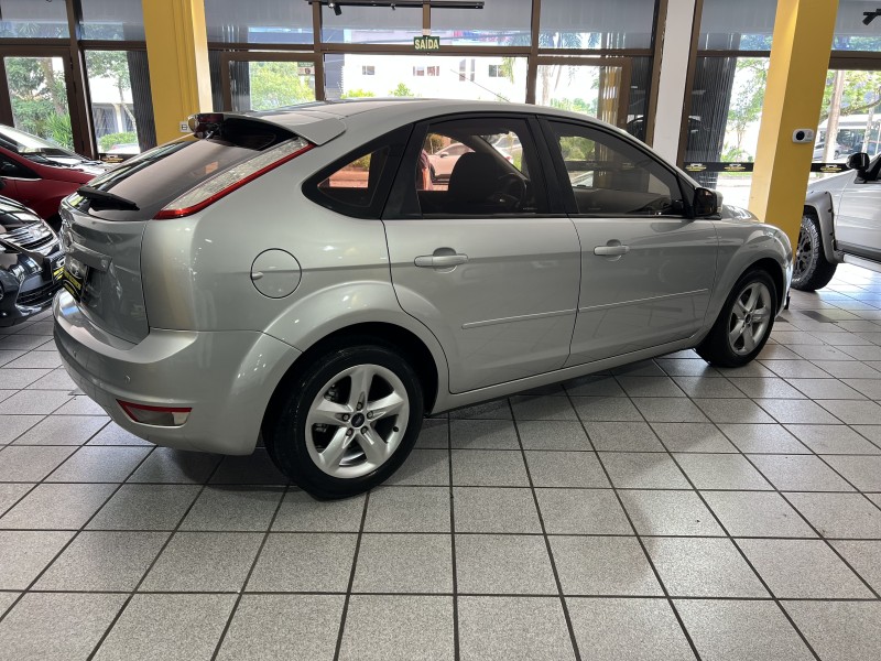 FOCUS 1.6 GLX 16V FLEX 4P MANUAL - 2011 - CAXIAS DO SUL