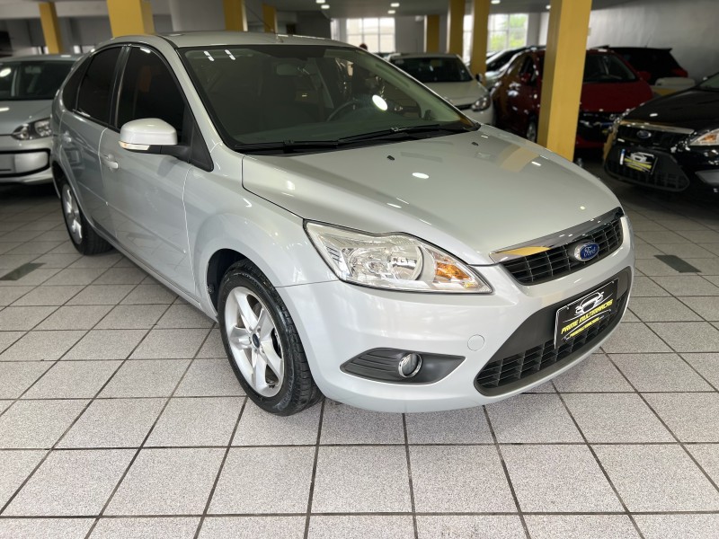 FOCUS 1.6 GLX 16V FLEX 4P MANUAL - 2011 - CAXIAS DO SUL