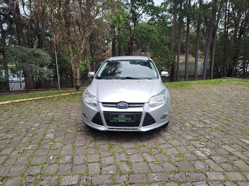 FOCUS 1.6 SE 16V FLEX 4P AUTOMÁTICO - 2015 - CAXIAS DO SUL