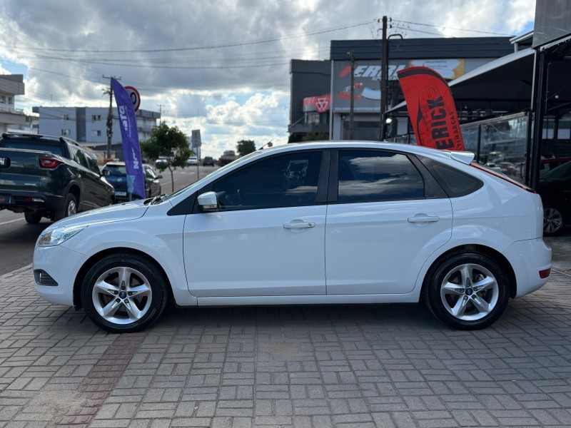 FOCUS 1.6 GLX 16V FLEX 4P MANUAL - 2013 - LAGOA VERMELHA