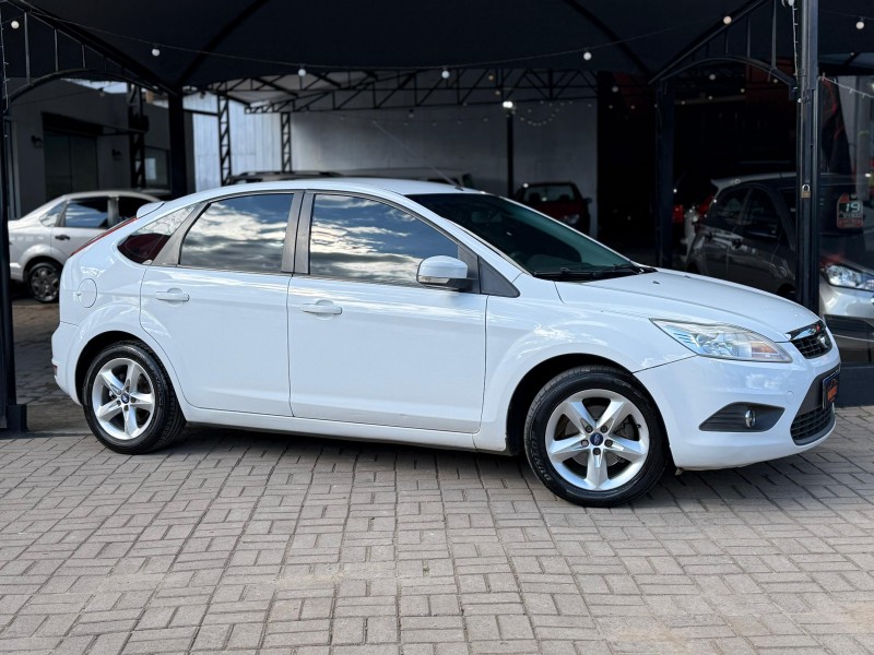 FOCUS 1.6 GLX 16V FLEX 4P MANUAL - 2013 - LAGOA VERMELHA