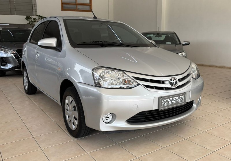 etios 1.5 xs 16v flex 4p automatico 2017 nova petropolis