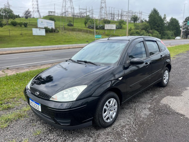 FOCUS 1.6 GL 8V FLEX 4P MANUAL - 2009 - FARROUPILHA