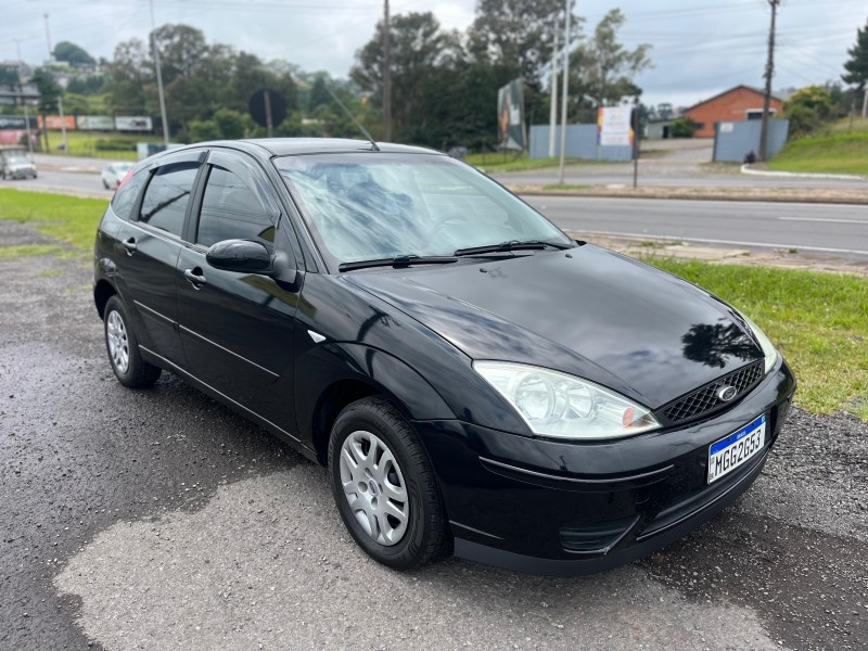 FOCUS 1.6 GL 8V FLEX 4P MANUAL - 2009 - FARROUPILHA