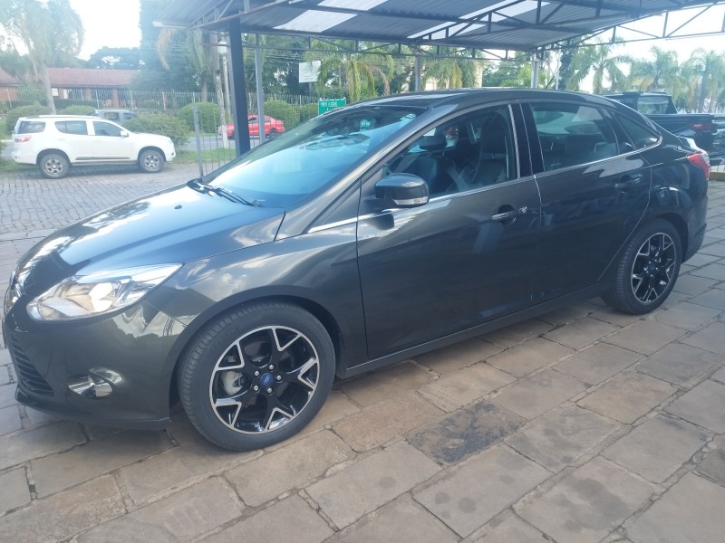 FOCUS 2.0 TITANIUM SEDAN 16V FLEX 4P AUTOMÁTICO - 2015 - VERANóPOLIS