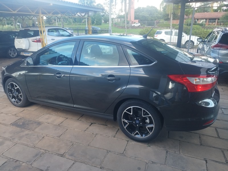 FOCUS 2.0 TITANIUM SEDAN 16V FLEX 4P AUTOMÁTICO - 2015 - VERANóPOLIS