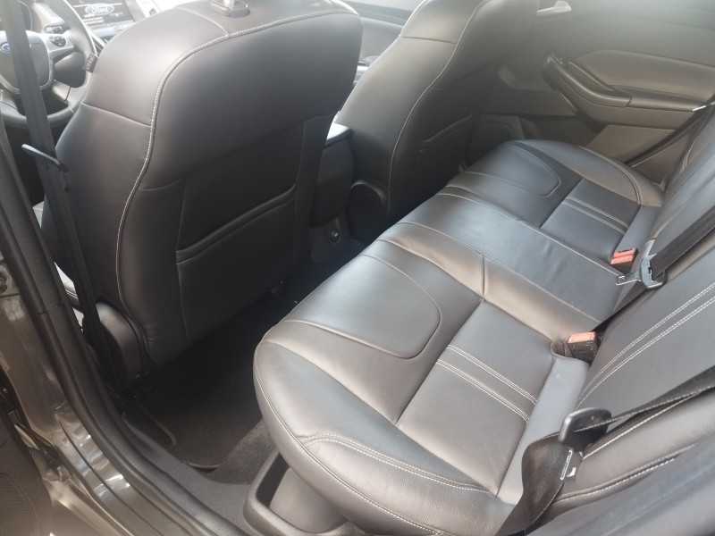 FOCUS 2.0 TITANIUM SEDAN 16V FLEX 4P AUTOMÁTICO - 2015 - VERANóPOLIS