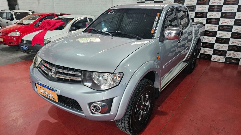 L200 TRITON 2.4 HLS 4X2 CD 16V FLEX 4P MANUAL - 2015 - CAXIAS DO SUL