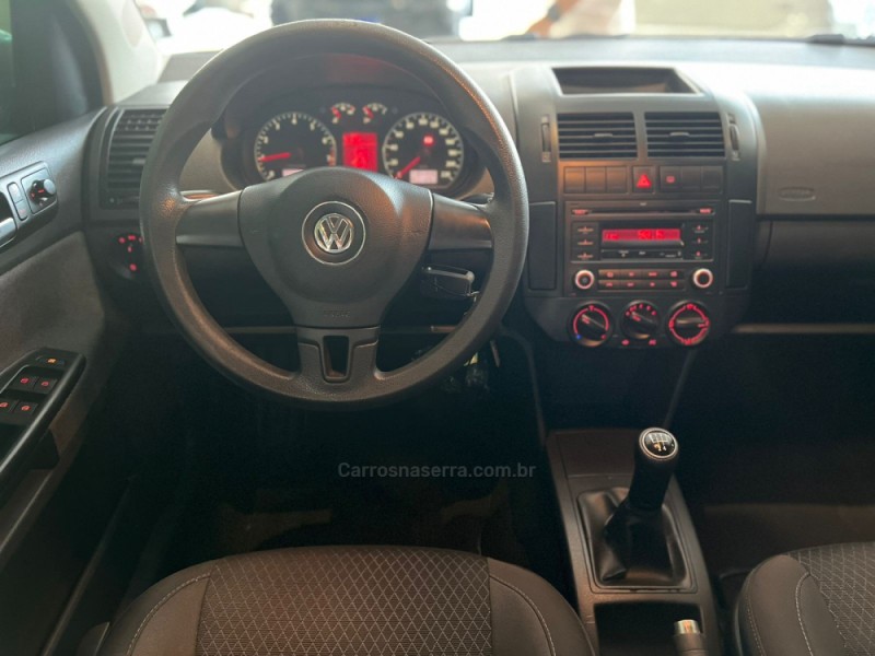 POLO 1.6 MI 8V FLEX 4P MANUAL - 2013 - CAXIAS DO SUL