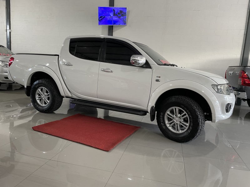 L200 TRITON 3.2 HPE 4X4 CD 16V TURBO INTERCOOLER DIESEL 4P AUTOMÁTICO - 2015 - CAXIAS DO SUL