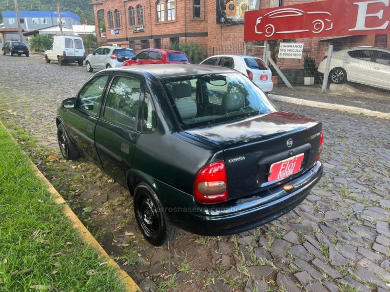 CORSA 1.0 MPFI WIND MILENIUM SEDAN 8V GASOLINA 4P MANUAL - 2001 - DOIS IRMãOS