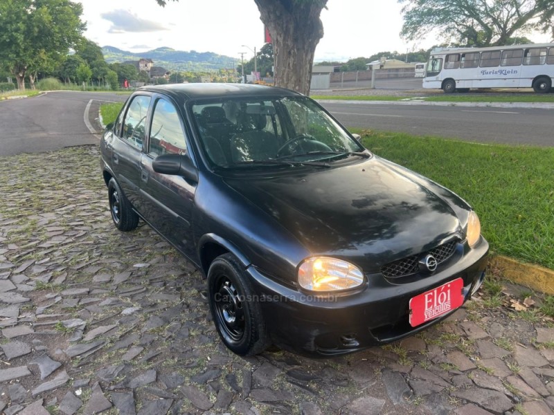 CORSA 1.0 MPFI WIND MILENIUM SEDAN 8V GASOLINA 4P MANUAL - 2001 - DOIS IRMãOS