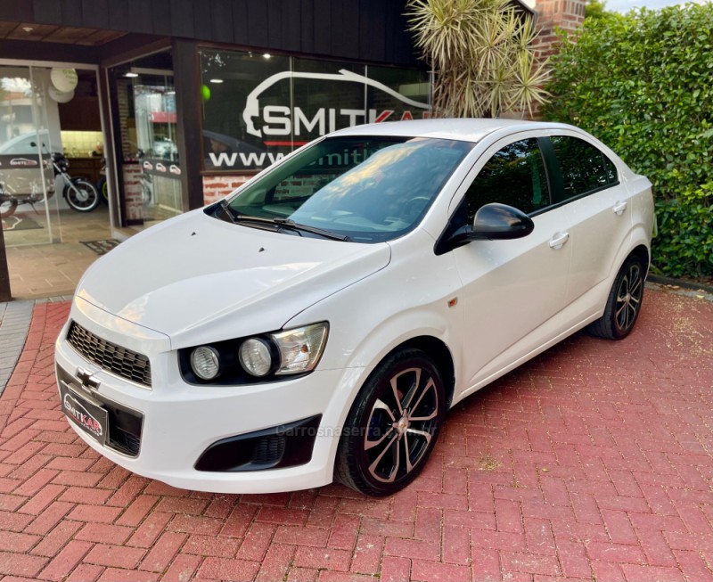 sonic 1.6 ltz sedan 16v flex 4p automatico 2013 rolante