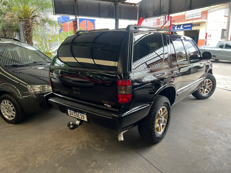 BLAZER 4.3 SFI DLX EXECUTIVE 4X2 V6 12V GASOLINA 4P MANUAL - 2000 - CAXIAS DO SUL