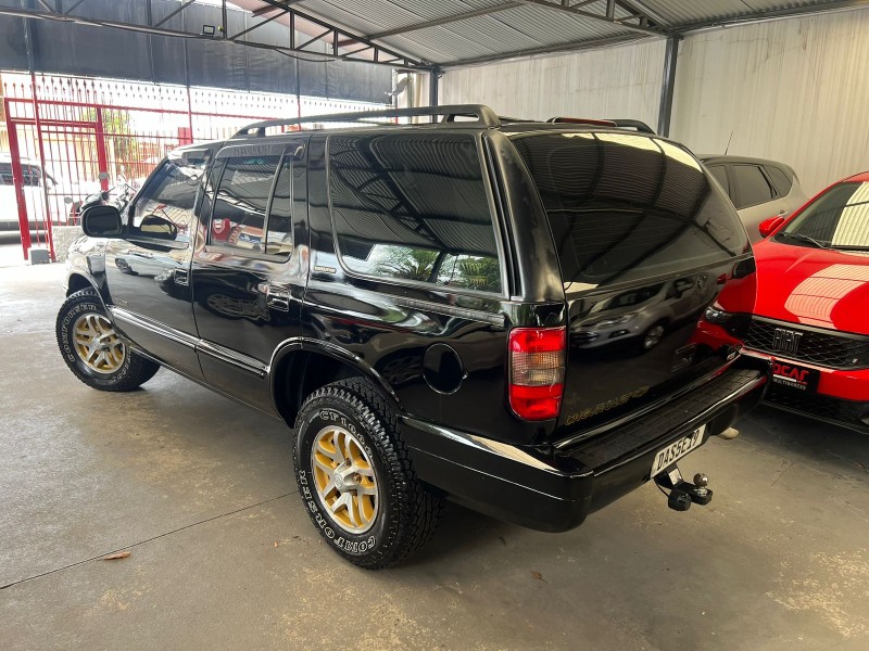 BLAZER 4.3 SFI DLX EXECUTIVE 4X2 V6 12V GASOLINA 4P MANUAL - 2000 - CAXIAS DO SUL