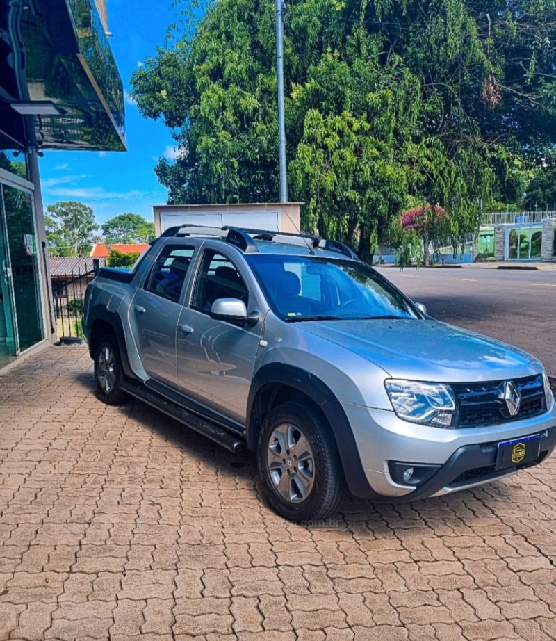 DUSTER OROCH 2.0 16V FLEX DYNAMIQUE 4P AUTOMÁTICO - 2020 - PASSO FUNDO