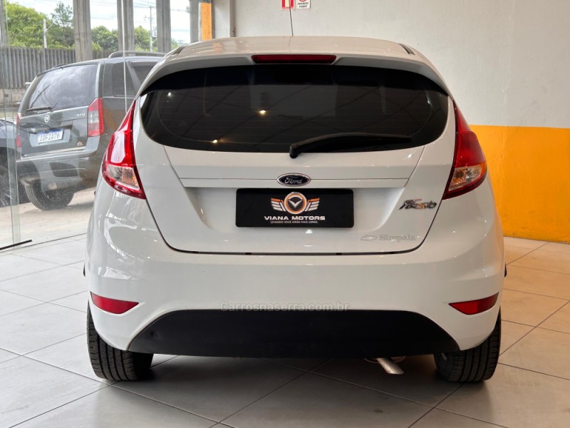 FIESTA 1.6 SE HATCH 16V FLEX 4P MANUAL - 2014 - SAPUCAIA DO SUL