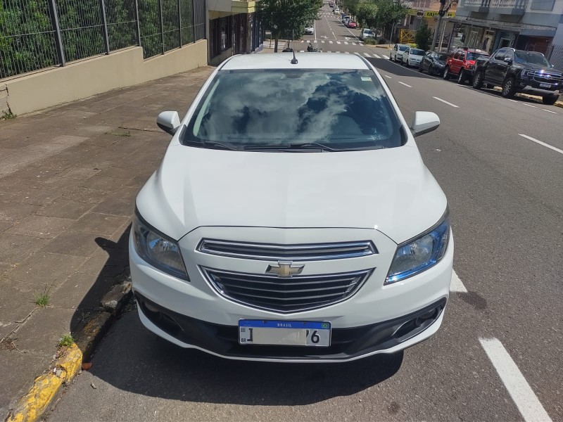 PRISMA 1.4 MPFI LTZ 8V FLEX 4P MANUAL - 2016 - FARROUPILHA