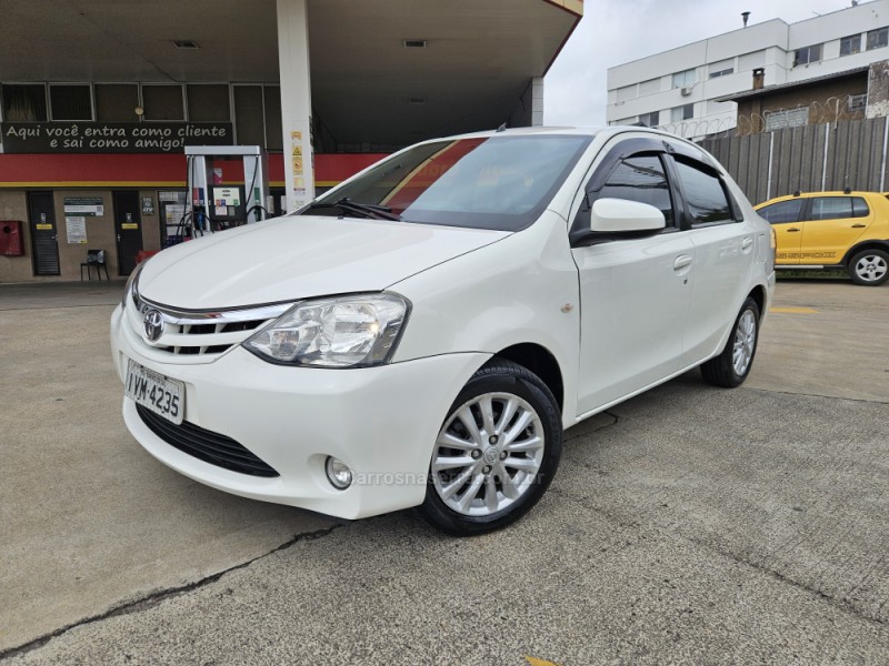 ETIOS 1.5 XLS SEDAN 16V FLEX 4P MANUAL