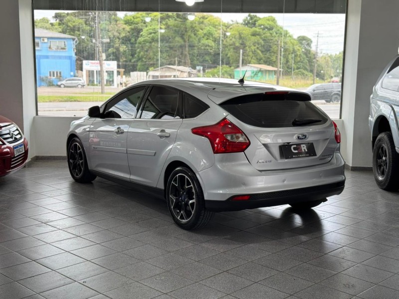 FOCUS 2.0 TITANIUM HATCH 16V FLEX 4P AUTOMÁTICO - 2015 - CAXIAS DO SUL