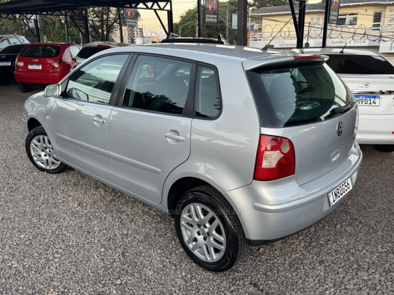 POLO 1.6 MI 8V FLEX 4P MANUAL - 2006 - NOVO HAMBURGO