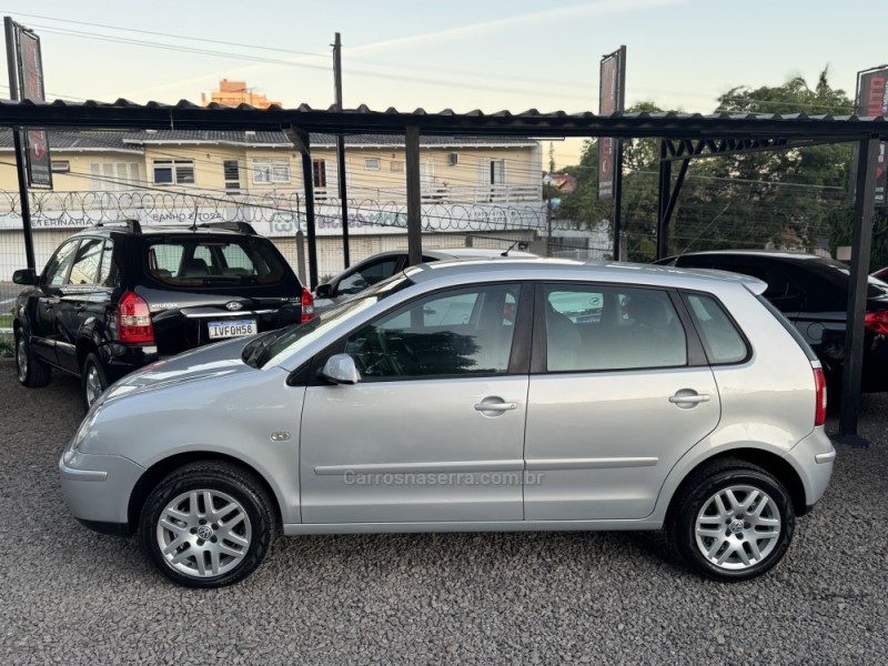 POLO 1.6 MI 8V FLEX 4P MANUAL - 2006 - NOVO HAMBURGO