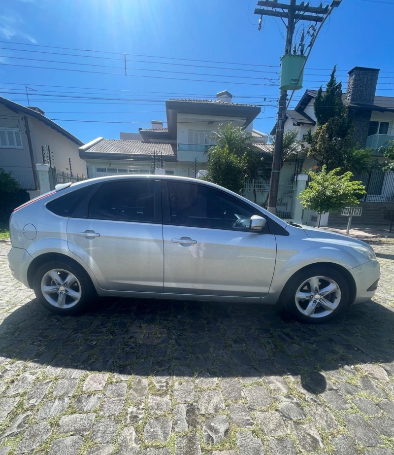 FOCUS 1.6 GLX 8V FLEX 4P MANUAL