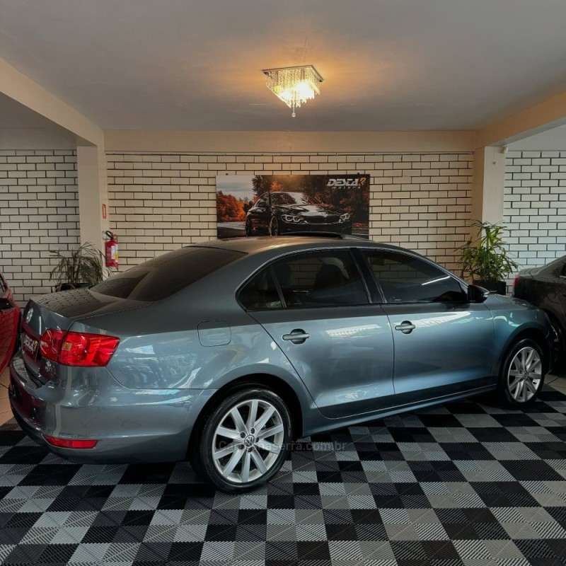 JETTA 2.0 COMFORTLINE FLEX 4P TIPTRONIC - 2012 - NOVO HAMBURGO