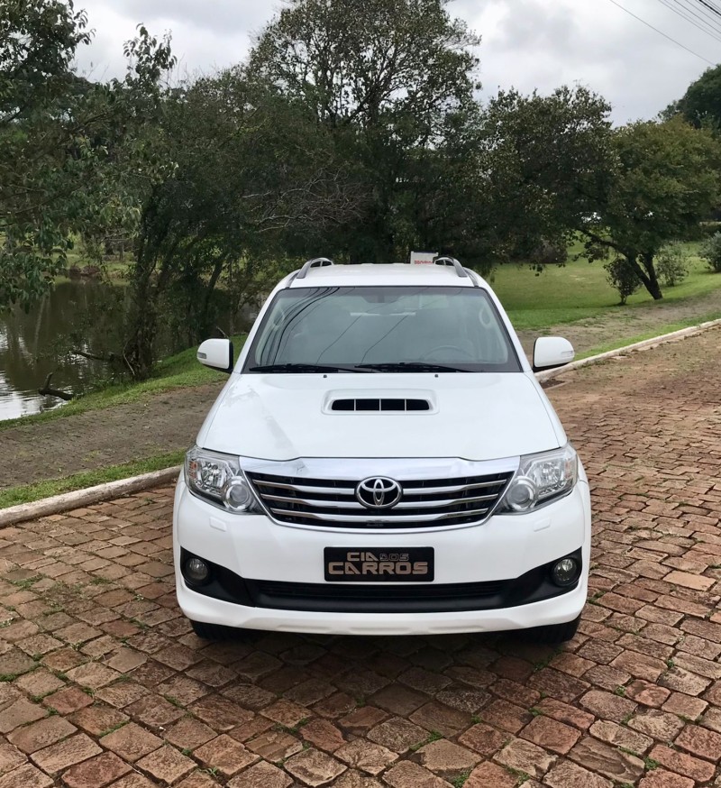 HILUX SW4 3.0 SRV 4X4 16V TURBO INTERCOOLER DIESEL 4P AUTOMÁTICO - 2015 - LAJEADO