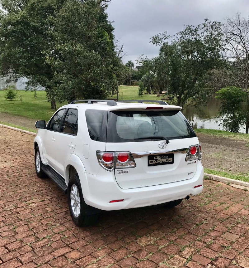 HILUX SW4 3.0 SRV 4X4 16V TURBO INTERCOOLER DIESEL 4P AUTOMÁTICO - 2015 - LAJEADO