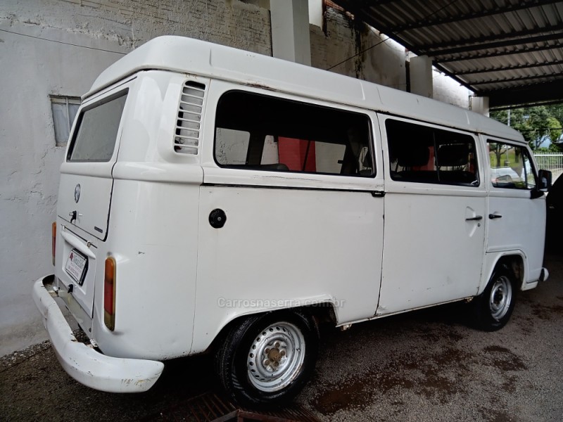 KOMBI 1.4 MI STD LOTAÇÃO 8V FLEX 3P MANUAL - 2006 - CAXIAS DO SUL