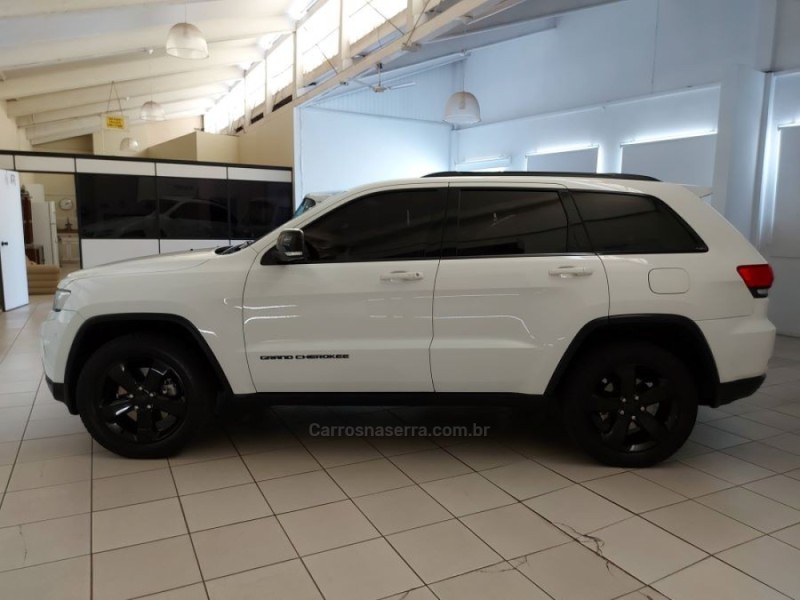 GRAND CHEROKEE 3.0 LIMITED 4X4 V6 24V TURBO DIESEL 4P AUTOMÁTICO - 2015 - NOVO HAMBURGO