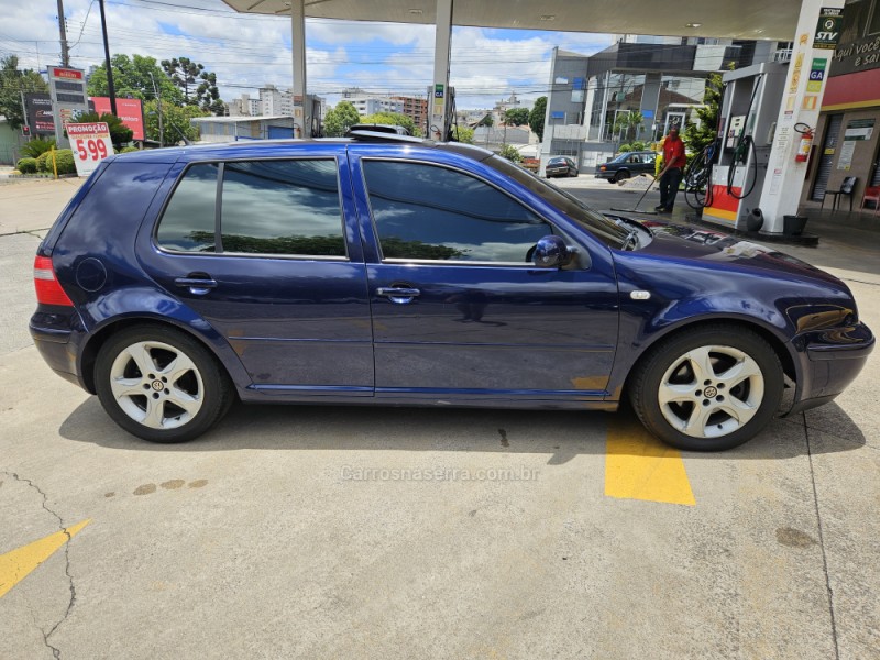 GOLF 2.0 MI 8V GASOLINA 4P MANUAL - 2001 - CAXIAS DO SUL