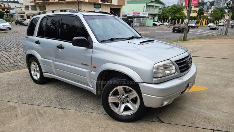 TRACKER 2.0 4X4 8V TURBO INTERCOOLER DIESEL 4P MANUAL - 2001 - CAXIAS DO SUL