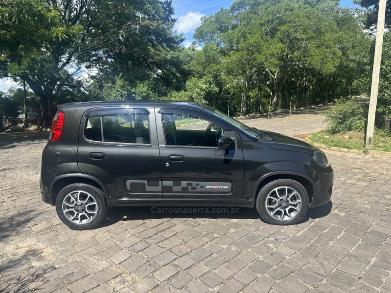 UNO 1.4 EVO SPORTING 8V FLEX 4P MANUAL - 2012 - NOVA PRATA