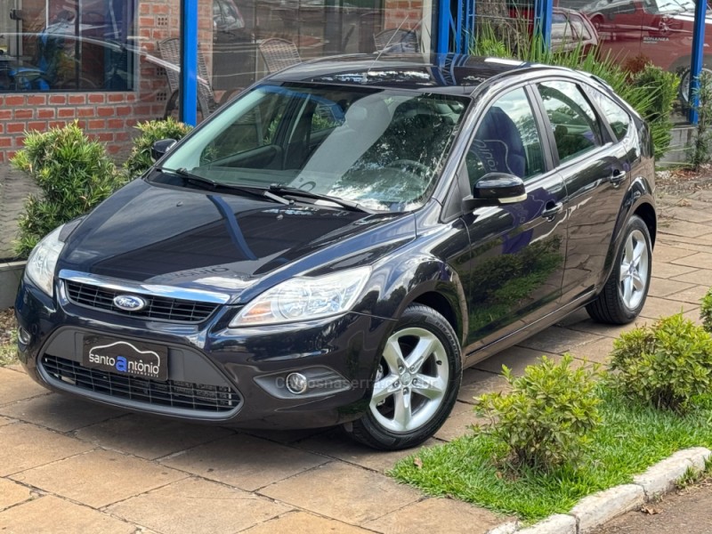 FOCUS 2.0 GLX 16V GASOLINA 4P MANUAL