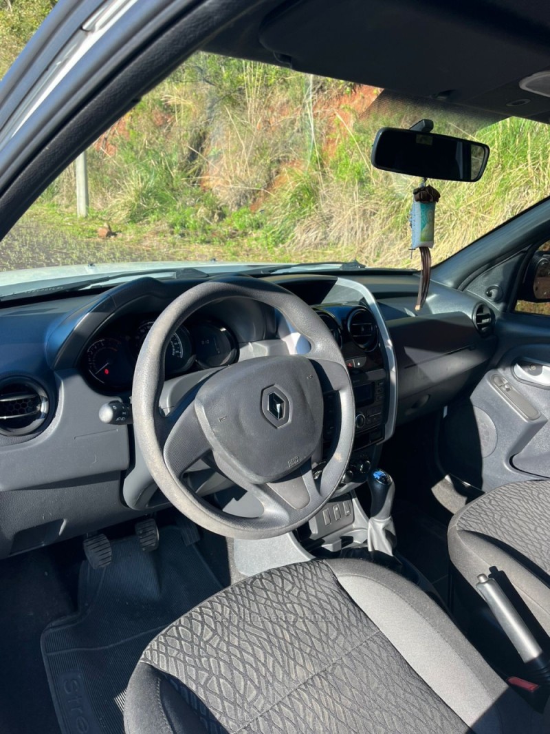 DUSTER 1.6 EXPRESSION 4X2 16V FLEX 4P MANUAL - 2019 - NOVA BASSANO