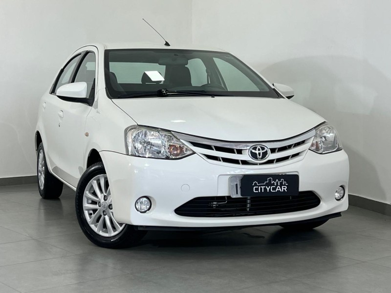 etios 1.5 xls sedan 16v flex 4p manual 2014 farroupilha