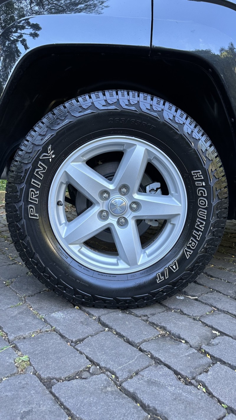 CHEROKEE 3.7 LIMITED 4X4 V6 12V GASOLINA 4P AUTOMÁTICO - 2012 - CAXIAS DO SUL