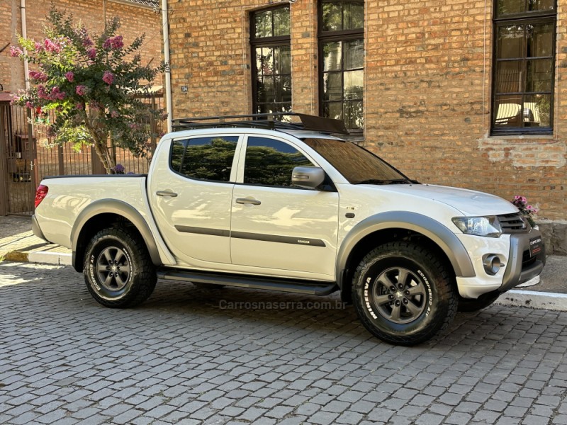 L200 TRITON 3.2 HPE 4X4 CD 16V TURBO INTERCOOLER DIESEL 4P AUTOMÁTICO - 2017 - CAXIAS DO SUL