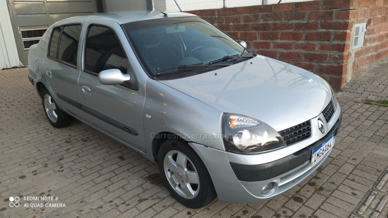 CLIO 1.0 PRIVILÉGE SEDAN 16V GASOLINA 4P MANUAL - 2005 - FARROUPILHA