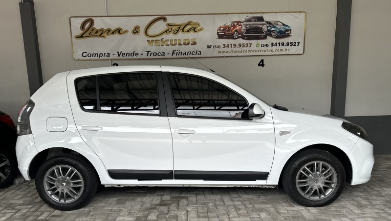 SANDERO 1.6 PRIVILÉGE 16V FLEX 4P AUTOMÁTICO - 2014 - CAXIAS DO SUL