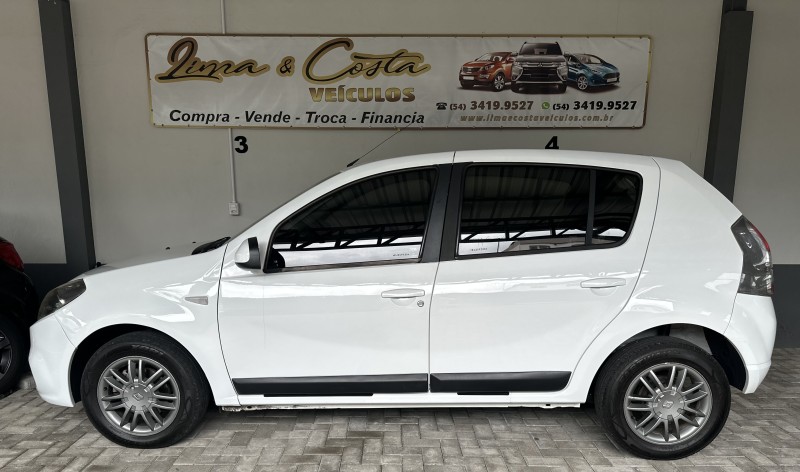 SANDERO 1.6 PRIVILÉGE 16V FLEX 4P AUTOMÁTICO - 2014 - CAXIAS DO SUL